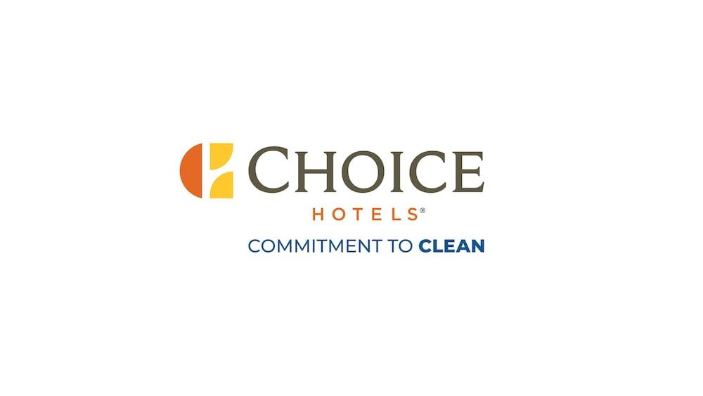 Comfort Inn & Suites Блайтвил Екстериор снимка
