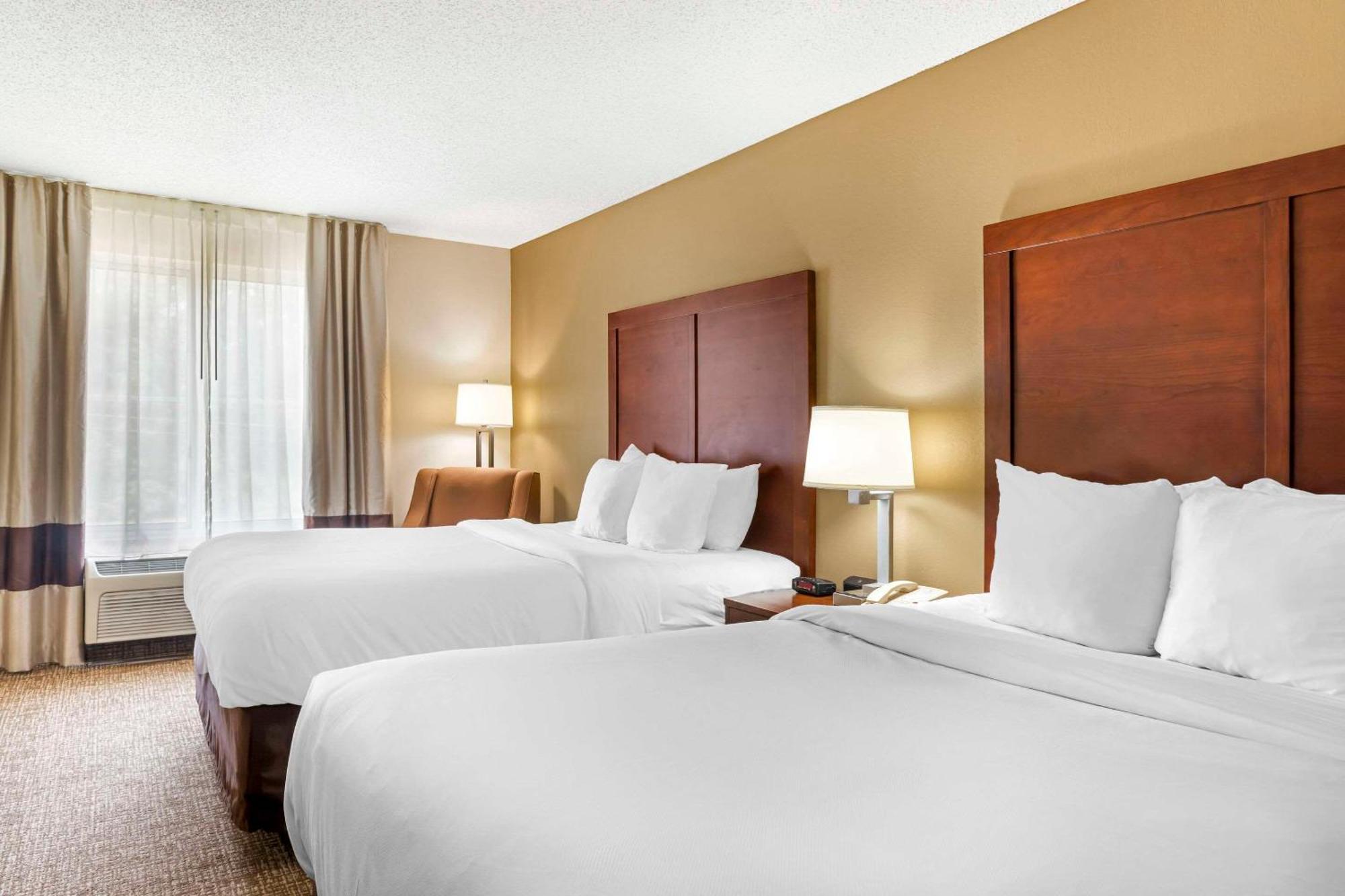 Comfort Inn & Suites Блайтвил Екстериор снимка